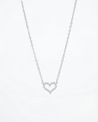 ELEGANTNA OGRLICA SRCE SA CIRKONIMA