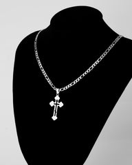 KRST SA ŠUPLJIM PRAVOSLAVNIM KRSTOM I FIGARO