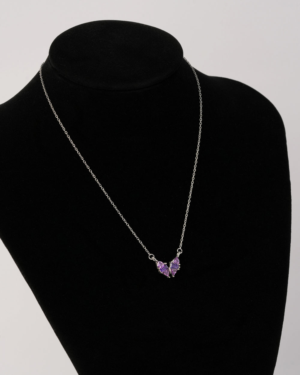 OGRLICA LJUBIČASTI KAMEN LEPTIR