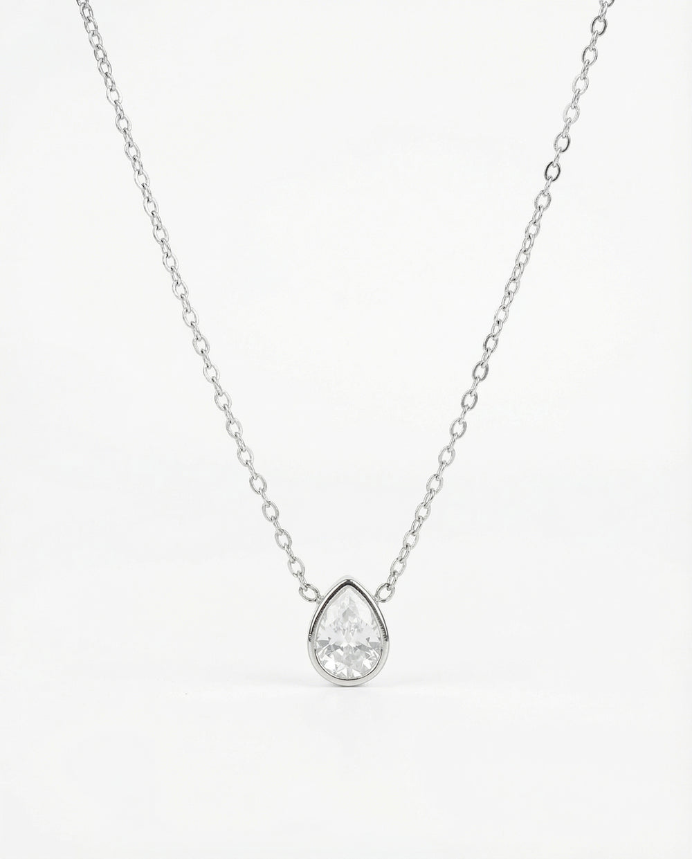 OGRLICA SUZA SA CIRKONOM