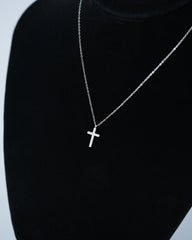 OGRLICA I KRST SA CIRKONIMA